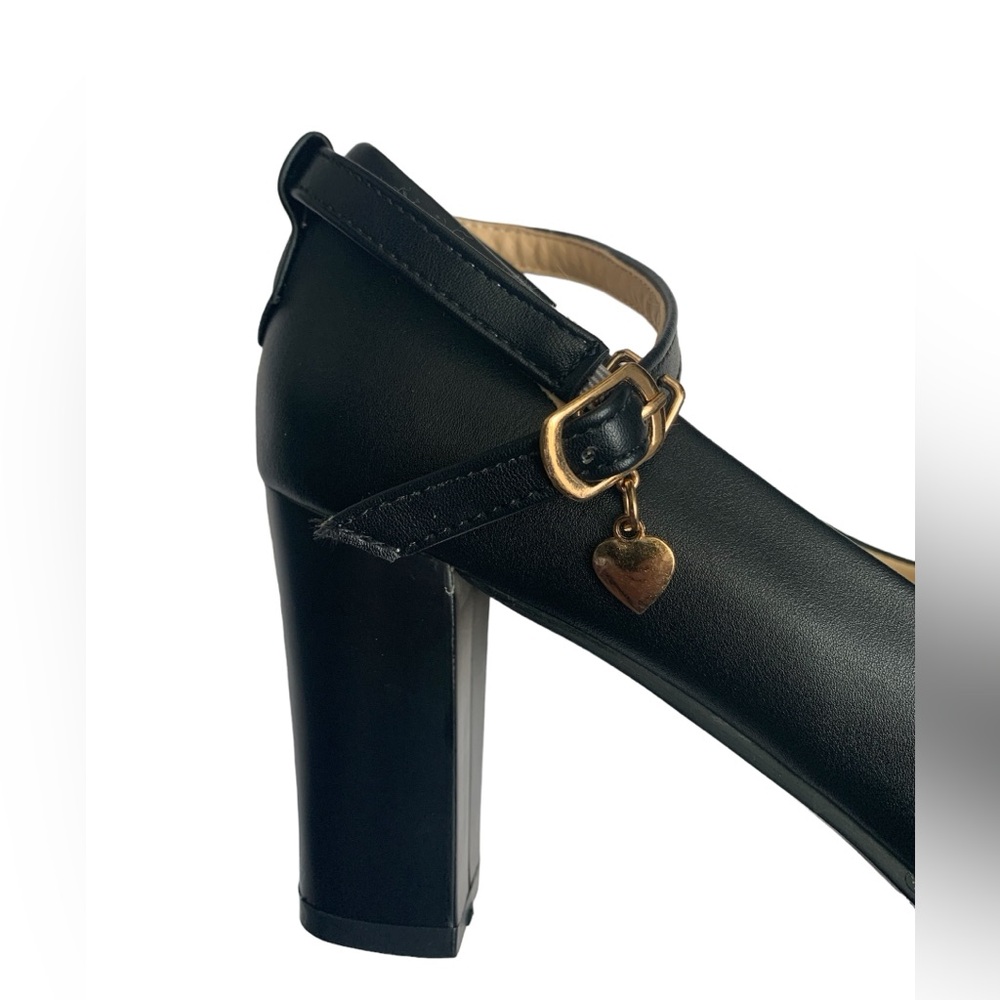 Black Mary Jane Style Pumps with Straps size 37 - Picture 5 of 10
